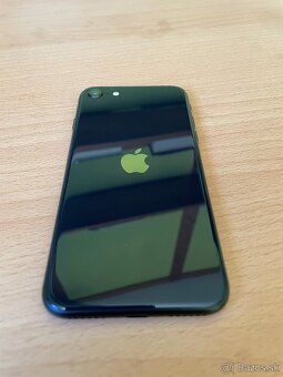 Apple iPhone SE 2022 - 2