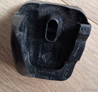 Plastové kryty na pedale - 2