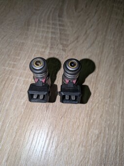 Ducati 848 vstrekovače - 2