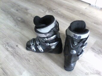 PREDÁM LYŽIARKY+LYŽE - 2