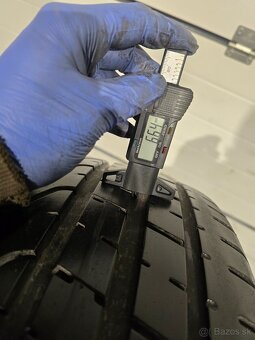 Letné Pneu Pirelli Pzero 225/35 R19 - 2