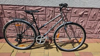 Trekingový bicykel Kellys Athena - 2