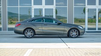 Mercedes-Benz E trieda Kupé 350 CGI Blue - 2