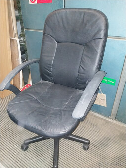 Kancelárska stolička - 2