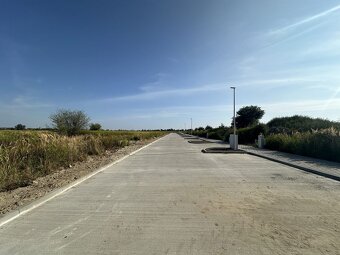 Na predaj stavebný pozemok pre rodinný dom v Zálesí 600m2 - 2
