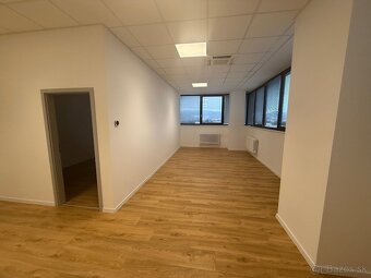 Prenájom kancelárií v Žiline, 55m2, s parkovaním.. - 2