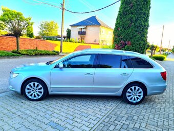 Škoda Superb 2 Combi 2,0TDI 103KW Elegance - 2