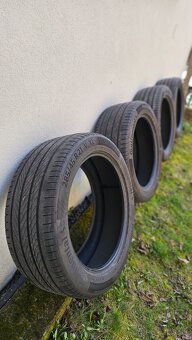 Letné pneu CONTINENTAL Premium Contact C 285/45 R21 V XL - 2
