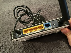 TP-LINK TL-WR542G - 2