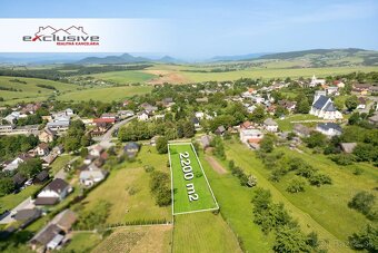 STAVEBNÝ POZEMOK,  OBEC CHMEĽOV,  2200 M2, VŠETKY IS - 2