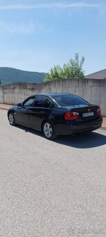 BMW - 2