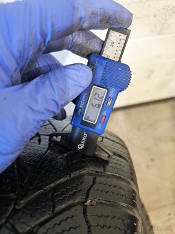 Zimné Pneu Kumho 195/65 R15 - 2