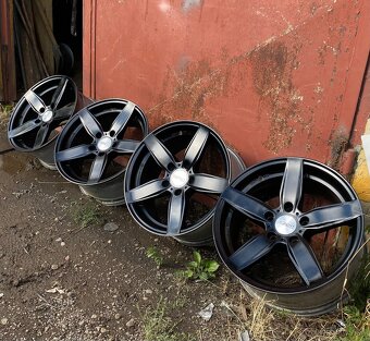 BMW ELEKTRONY 17" 5X120 8J ET30, stred 72.5 MM, DEZENT - 2