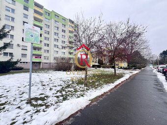 Na predaj rovinatý pozemok pre parkovisko 778m2 - Zvolen-Zá - 2