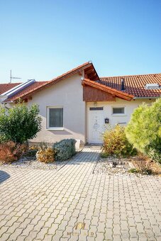 Na predaj 3-izbový rodinný dom so zimnou záhradou Rajka - 2