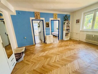 Ponúkame na predaj 3i byt s balkónom priamo v Kremnici - 2