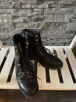 Tommy hilfiger v.40 - 2