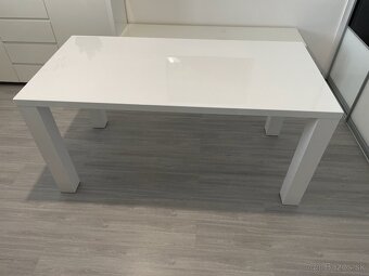 Predám biely jedálenský stôl - 2