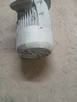 Elektromotor 0,75kw/1450ot - 2