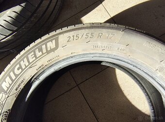 Predám pneumatiky 215/55r17 Michelin letné cena 45€ ks - 2