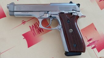 Pištoľ Taurus PT 92 AFS - 2