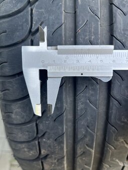 225/45R17 - 2