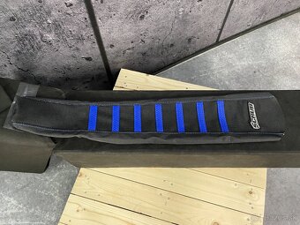 Poťah sedadla Yamaha YZ 125/250 2t. 2002 - 2021 - 2