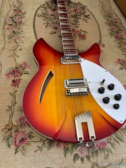 Elektricka gitara - 2