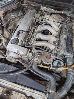 Motor Mercedes 250 Diesel / 5.Valec - 2