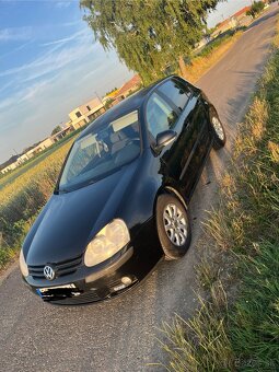 Predám Volkswagen Golf 5 1.6 16v - 2
