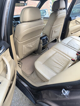 BMW X5 XDRIVE40D 2012 - zadretý motor - 2