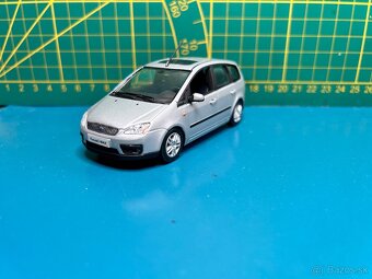 Ford C Max 1. Generácia 1:43 Minichamps - 2