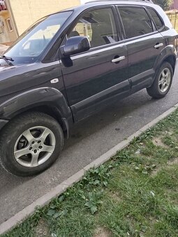 Hyundai tuscon - 2