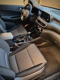 Upratovanie interiéru áut - 2