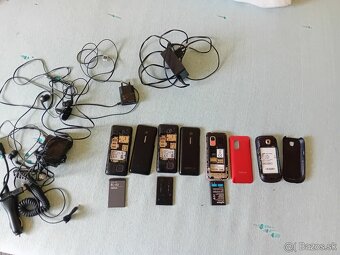 Predam tlačitkove telefony.zberatelovy - 2