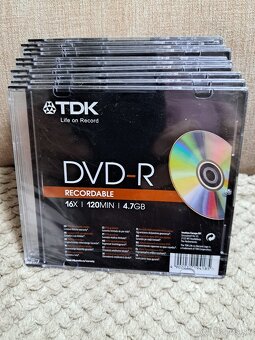 Prázdne CD, DVD. - 2