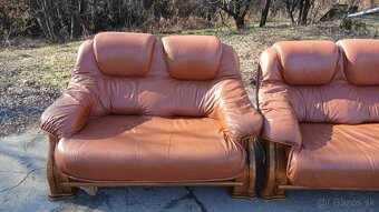 Kožená sedacia súprava 3+2 s masivnym drevom - 2