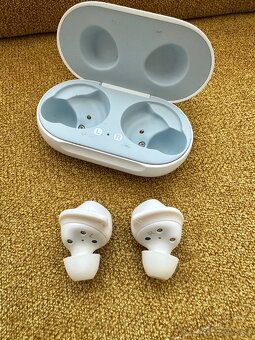Sluchadla Samsung Galaxy Buds + - 2
