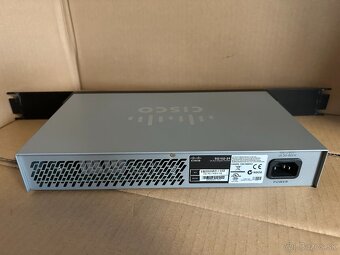 Cisco SG 102-24 24-Port Gigabit Switch - 2