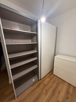 Satnikova skrina - 2