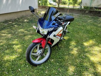 Honda CBR250R - 2