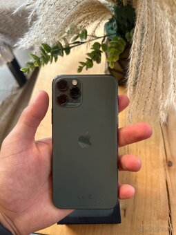 Predám iPhone 11 Pro 256 GB veľmi dobrý stav - 2