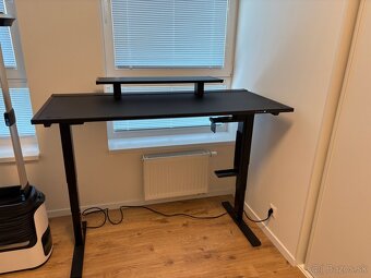 Predam vyskovo nastavitelny stol 150x70cm-Secretlab MAGNUS - 2
