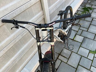 ROZPREDAM Commencal DH Supreme 2020 custom - 2