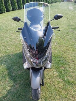 Yamaha nmaxa 125 - 2