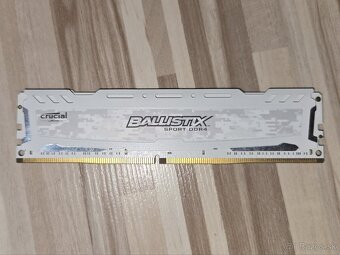 Predam pamat do PC Crucial Ballistix 16GB DDR4 2400MHz - 2