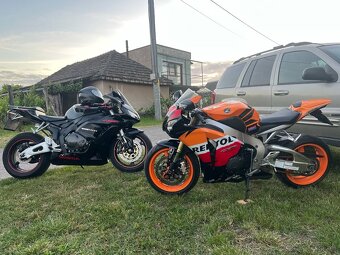 Honda cbr 1000 rr REPSOL - 2