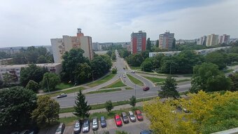 Na predaj: 4-izbový byt v obľúbenej lokalite Nitra – Chrenov - 2