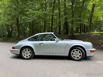 Porsche 911 Carrera - 2