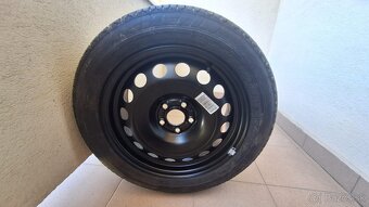 Predám pneu Michelin 205/55 R16 - 2